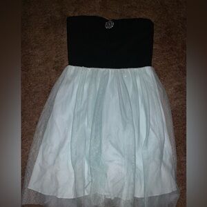 Chic Strapless Black and mint Dress